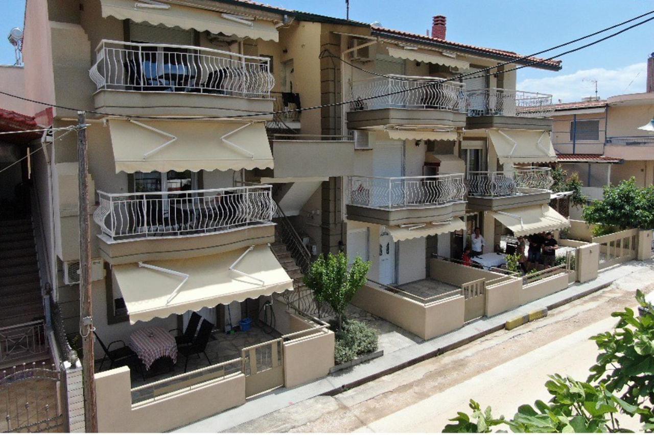 Ofrinio Central Apartments Екстериор снимка