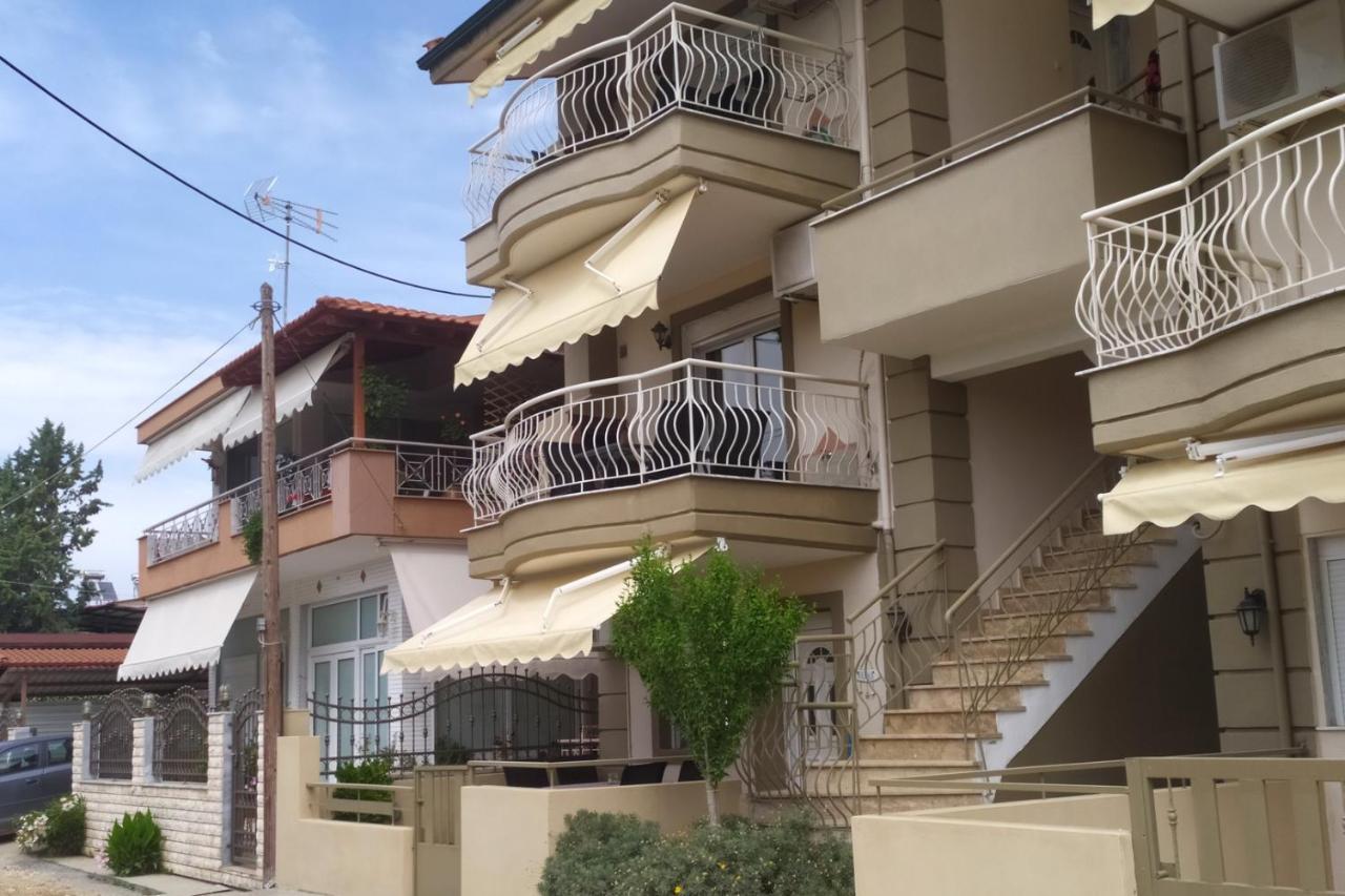 Ofrinio Central Apartments Екстериор снимка