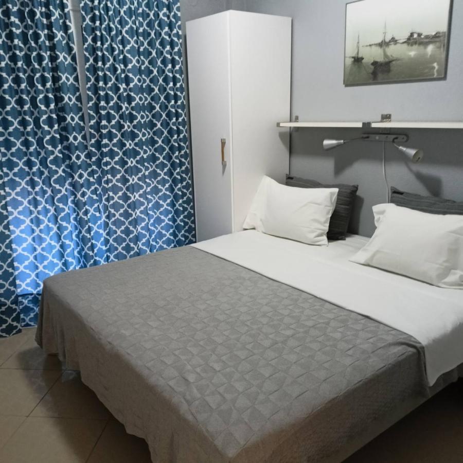 Ofrinio Central Apartments Екстериор снимка